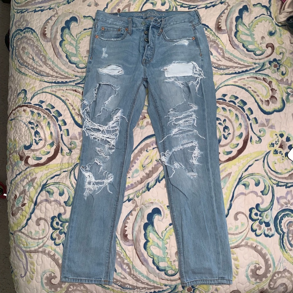American Eagle Distressed Boyfriend Jeans